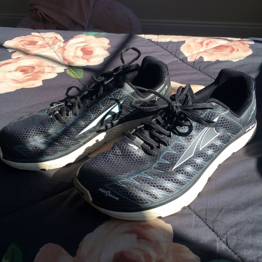 Women’s Altra shoes! Size 9 1/2